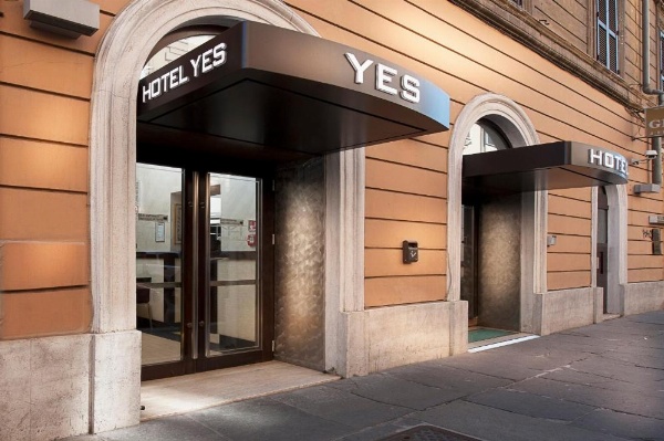 Yes Hotel image 8